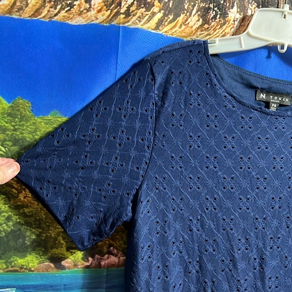 N Touch Petite Size Small Eyelet Lined Navy SS Top NEW - Picture 2 of 6
